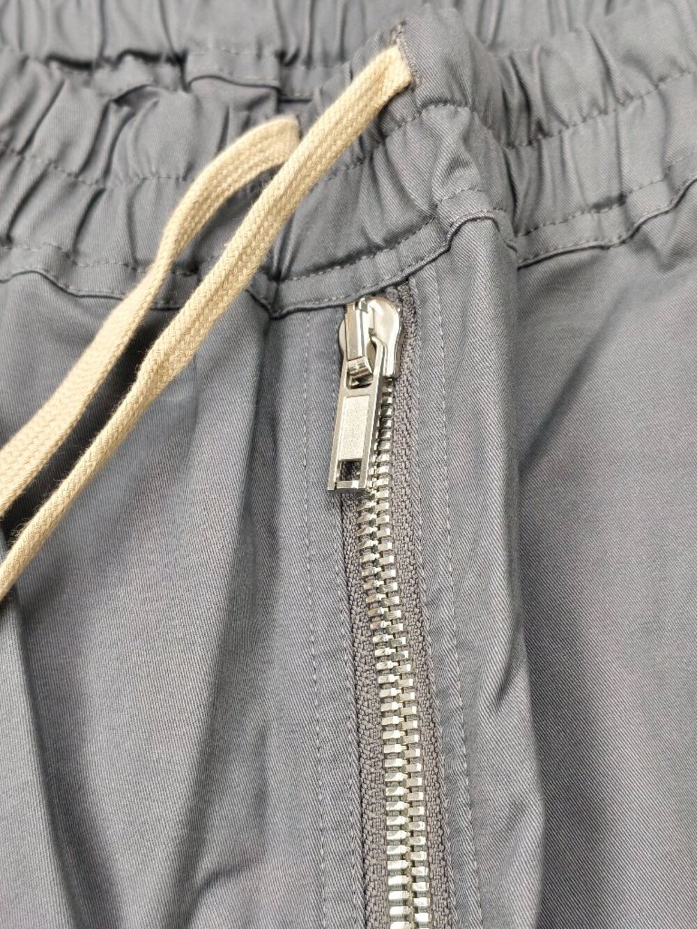 Dark Gray Rick Owens DRKSHDW Cargo Shorts, Size L - Picture 4 of 8